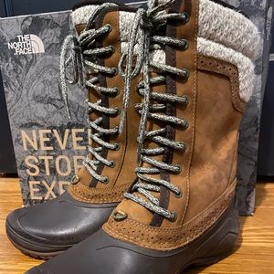 Women’s North Face Boots